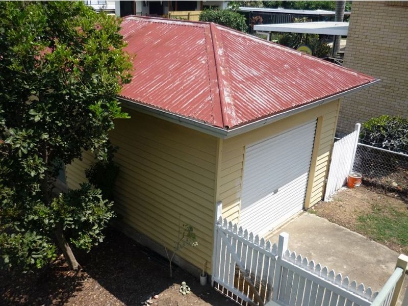 67 Nash Street, Sandgate QLD 4017