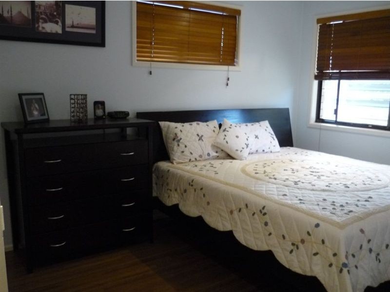 17 Brennan Road, Scarborough QLD 4020