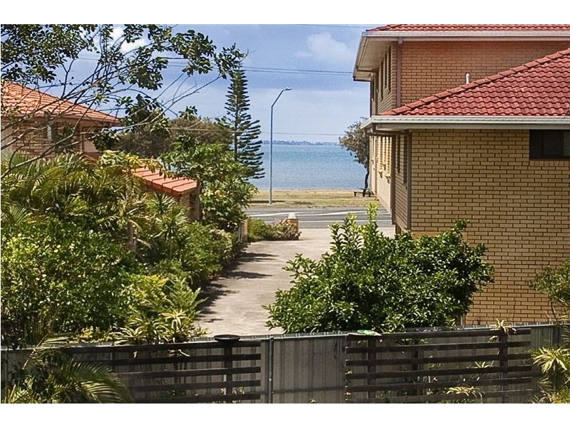 22 Thompson Crescent, Clontarf QLD 4019