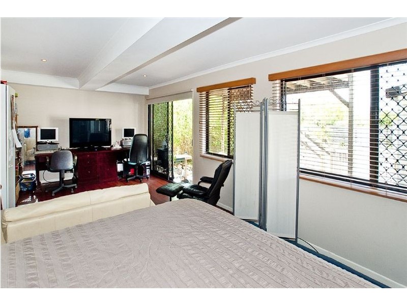 22 Thompson Crescent, Clontarf QLD 4019