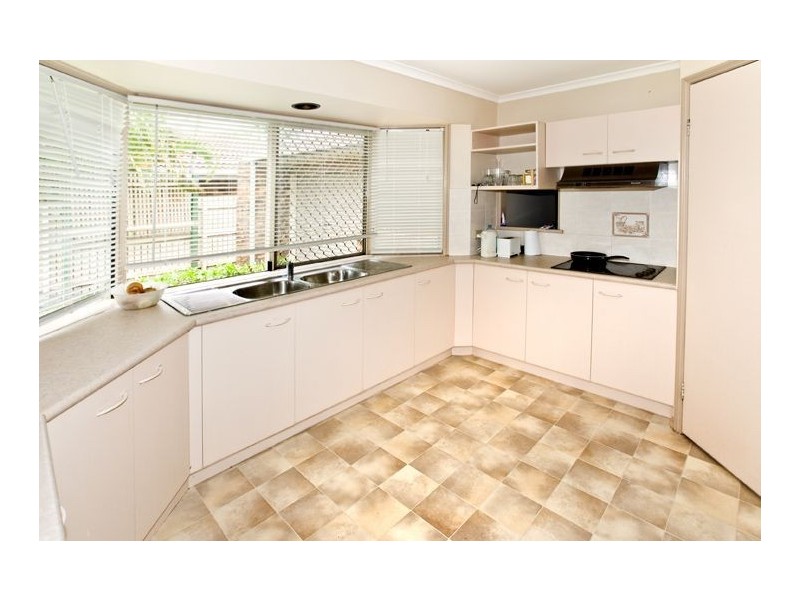 10 Mayfair Street, Kippa-ring QLD 4021