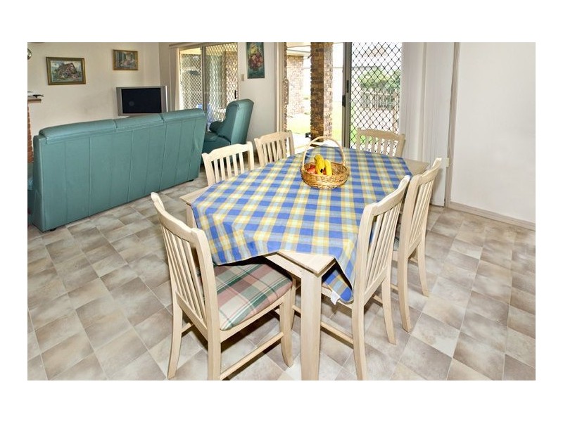 10 Mayfair Street, Kippa-ring QLD 4021