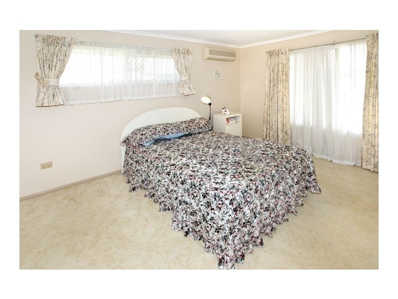 10 Mayfair Street, Kippa-ring QLD 4021