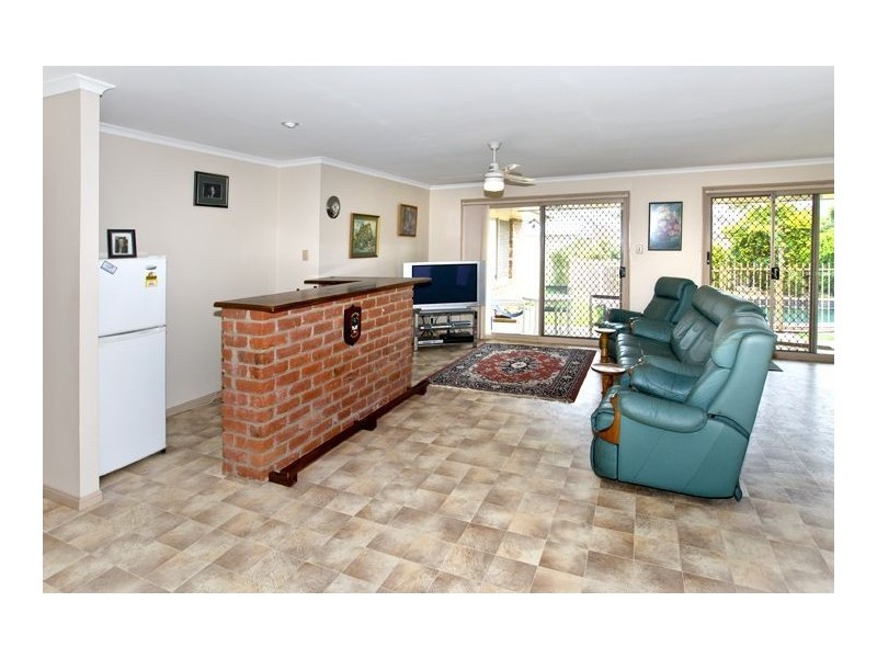 10 Mayfair Street, Kippa-ring QLD 4021