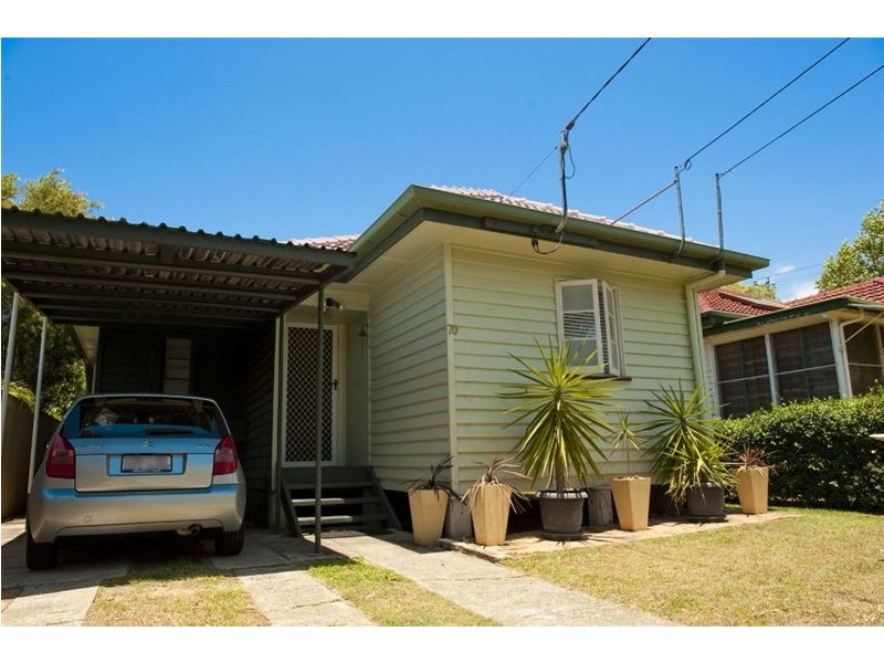 70 Burralong Street, Deagon QLD 4017