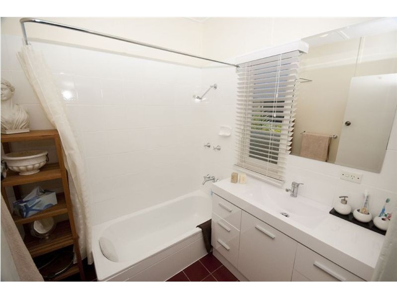 70 Burralong Street, Deagon QLD 4017