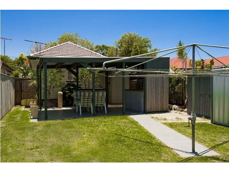 70 Burralong Street, Deagon QLD 4017