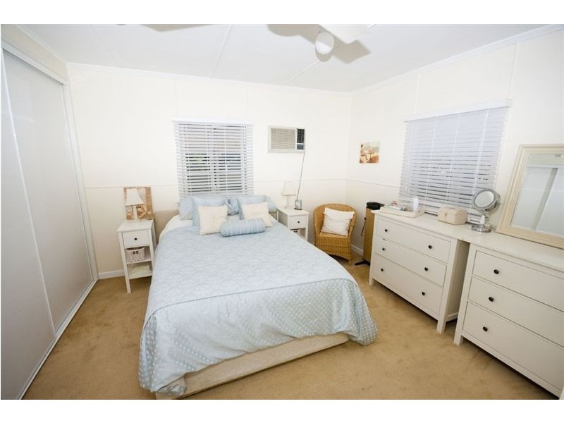 70 Burralong Street, Deagon QLD 4017