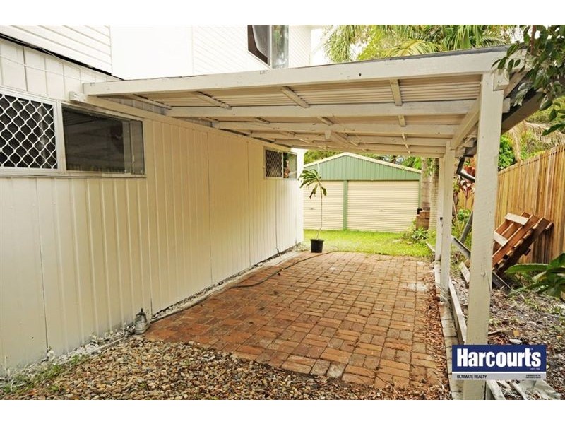 27 Lucas Street, Scarborough QLD 4020
