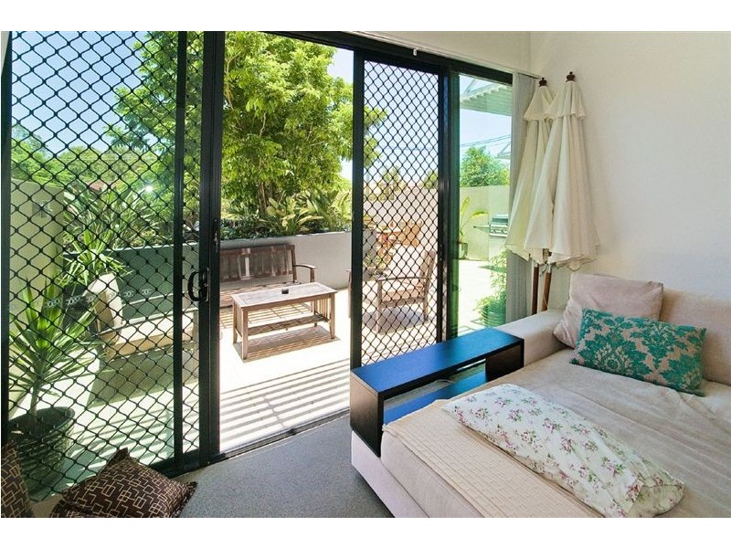 102/25 Dix Street, Redcliffe QLD 4020