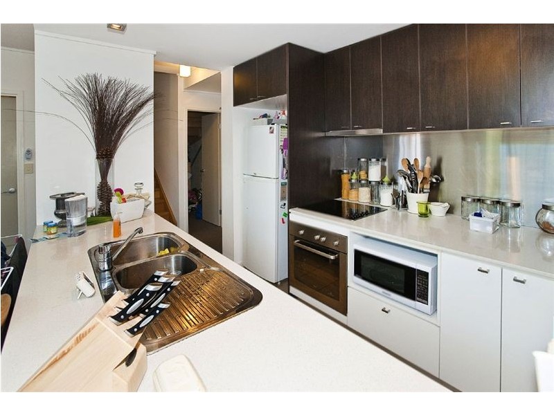 102/25 Dix Street, Redcliffe QLD 4020