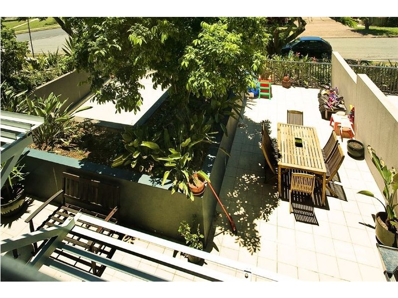102/25 Dix Street, Redcliffe QLD 4020