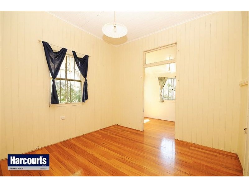 16 Derrls Lane, Sandgate QLD 4017