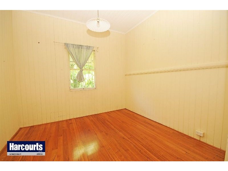 16 Derrls Lane, Sandgate QLD 4017