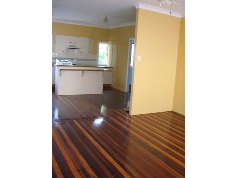 143 Turner Street, Scarborough QLD 4020