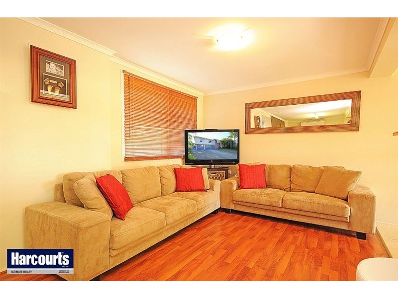 13 Grace Street, Scarborough QLD 4020