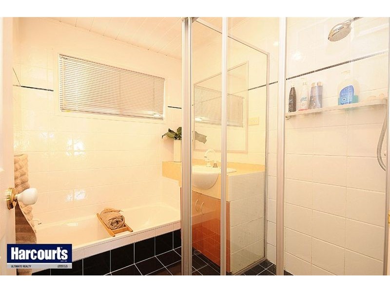 13 Grace Street, Scarborough QLD 4020