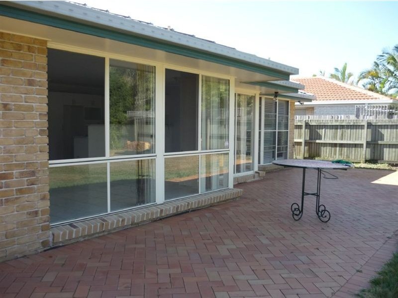 22 Benson Street, Scarborough QLD 4020