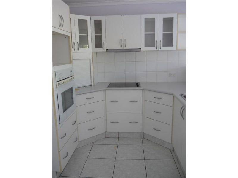 22 Benson Street, Scarborough QLD 4020