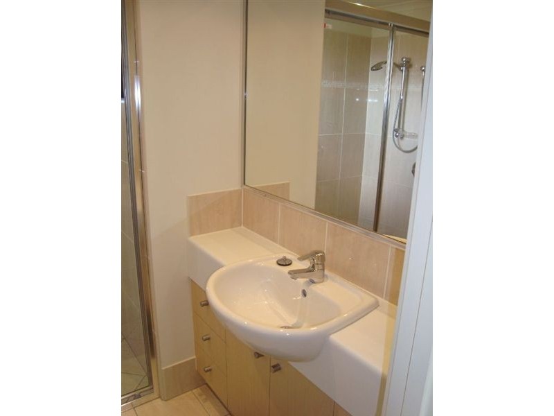 3/33 Humpybong Esplanade, Redcliffe QLD 4020