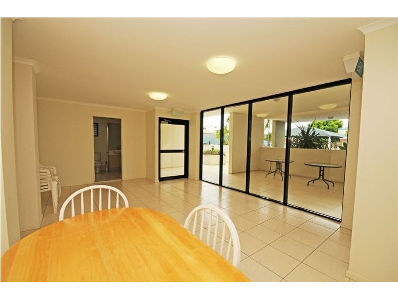 3/33 Humpybong Esplanade, Redcliffe QLD 4020