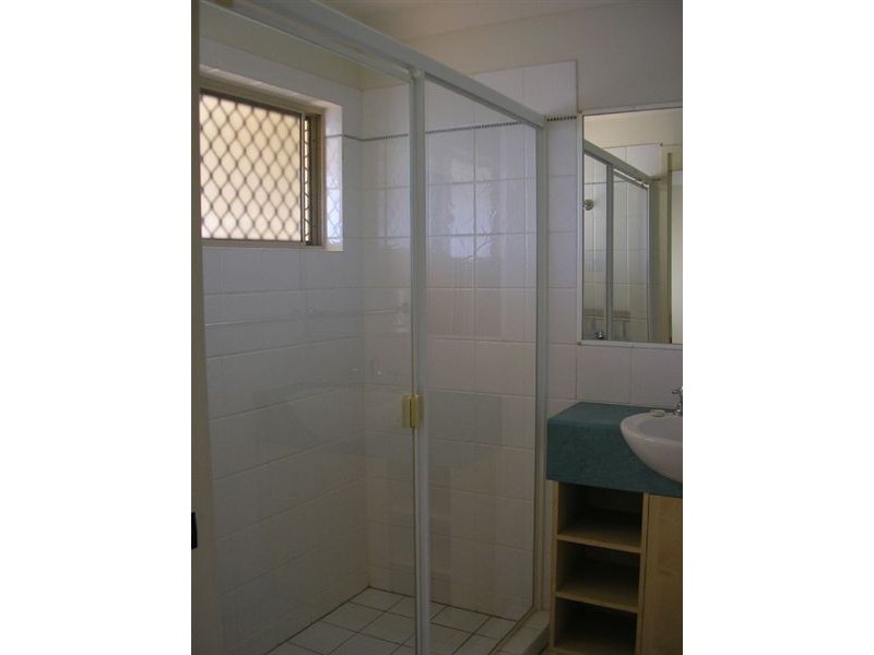 13/156 Griffith Road, Scarborough QLD 4020