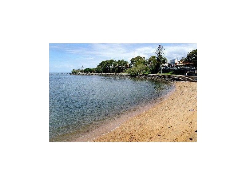 2/12 McAneny Street, Redcliffe QLD 4020