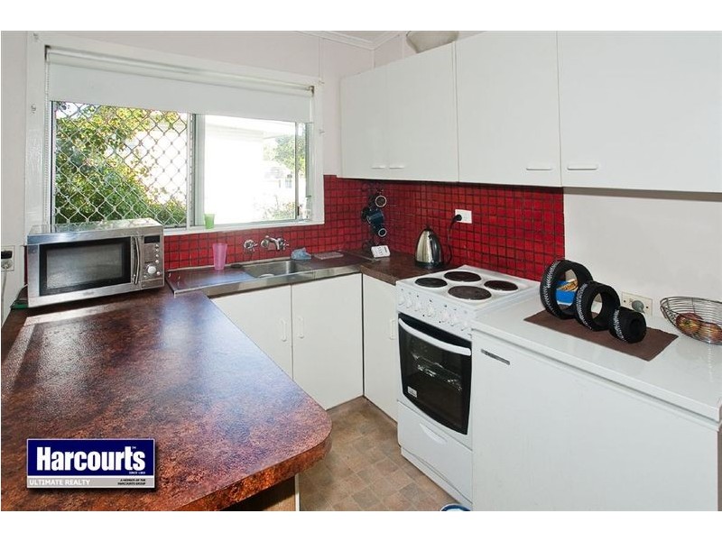 16 Tainton Street, Clontarf QLD 4019