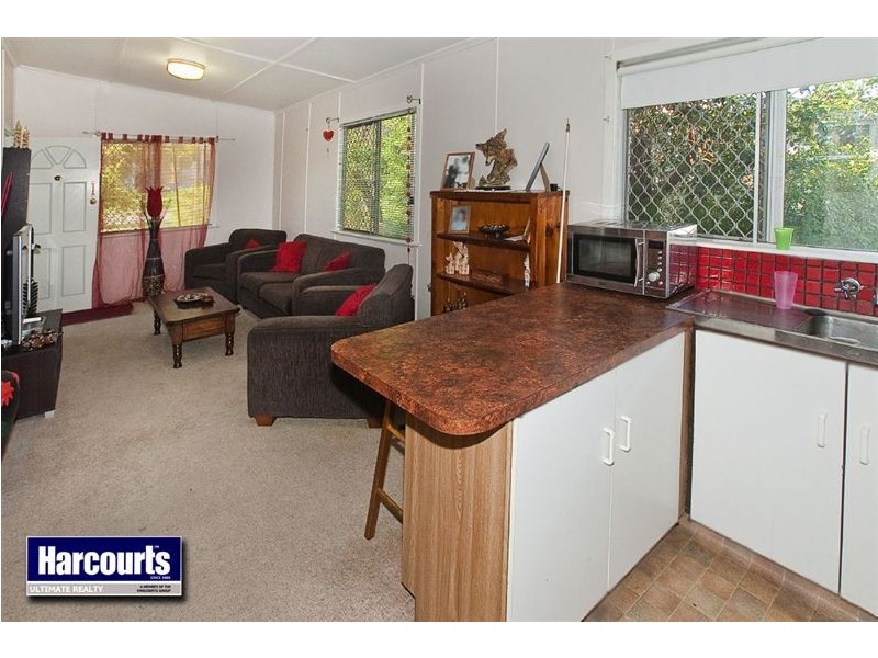 16 Tainton Street, Clontarf QLD 4019