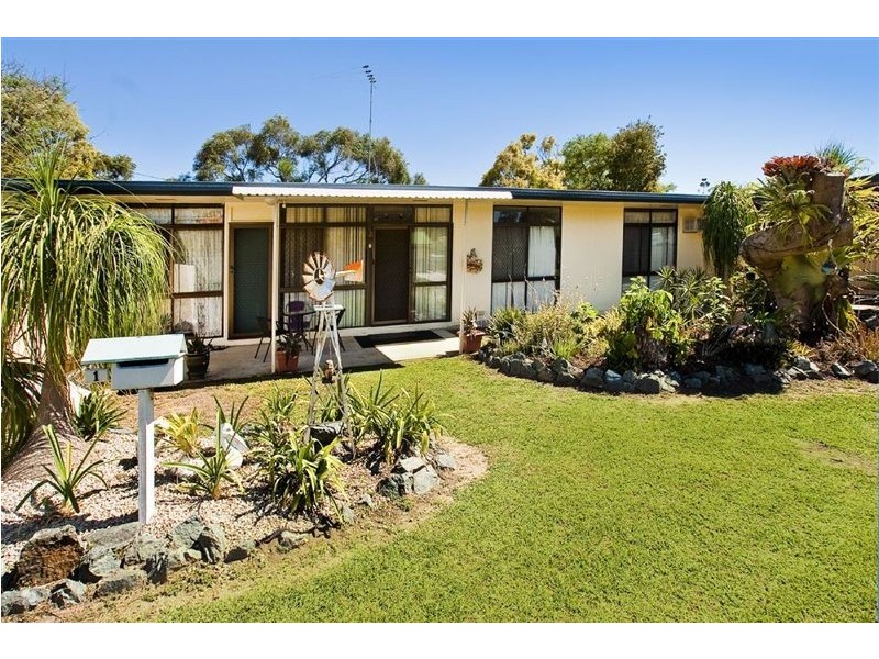 1 Camellia Street, Clontarf QLD 4019