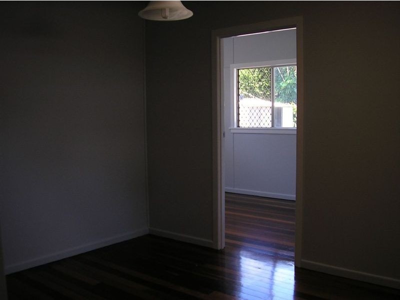 2 McLennan Street, Woody Point QLD 4019