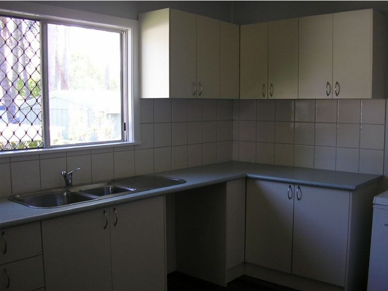 2 McLennan Street, Woody Point QLD 4019