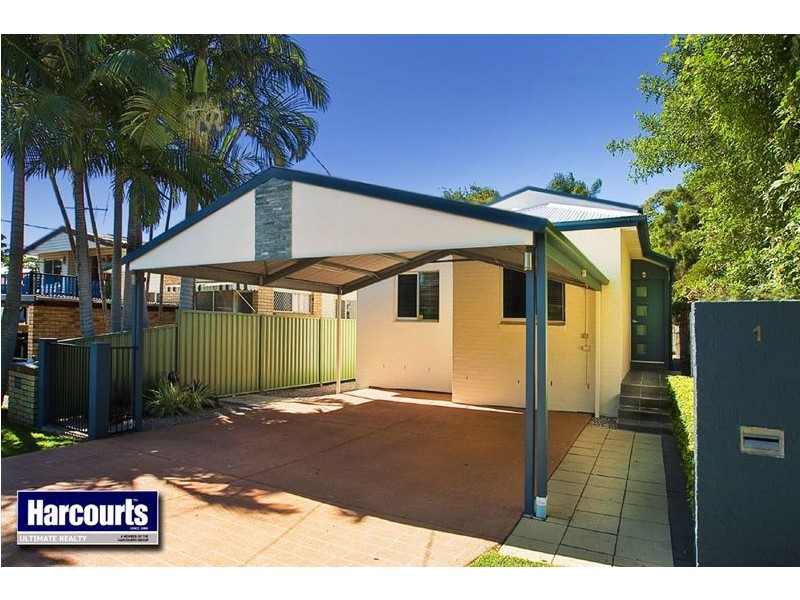 1 Inglis Street, Woody Point QLD 4019
