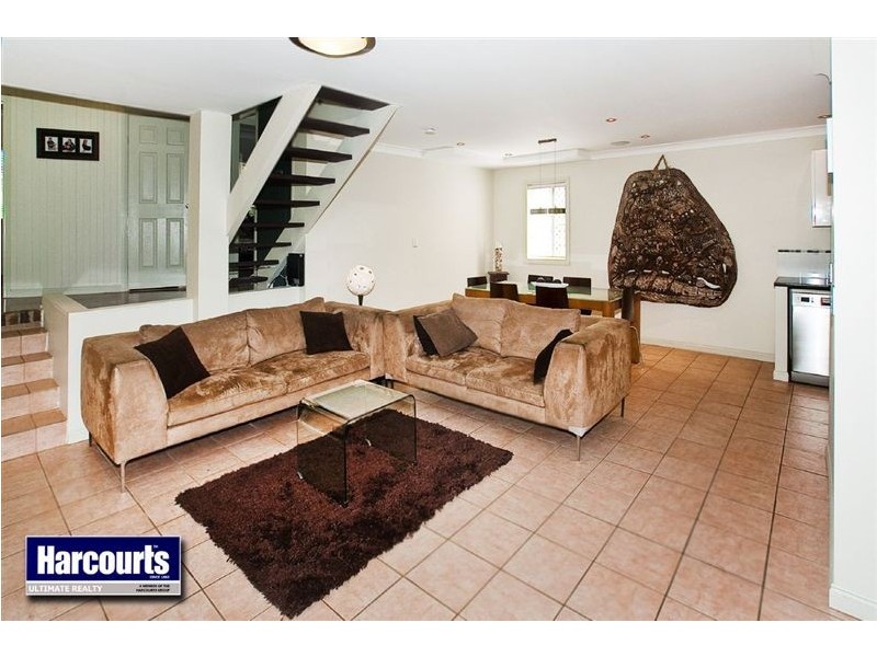 1 Inglis Street, Woody Point QLD 4019
