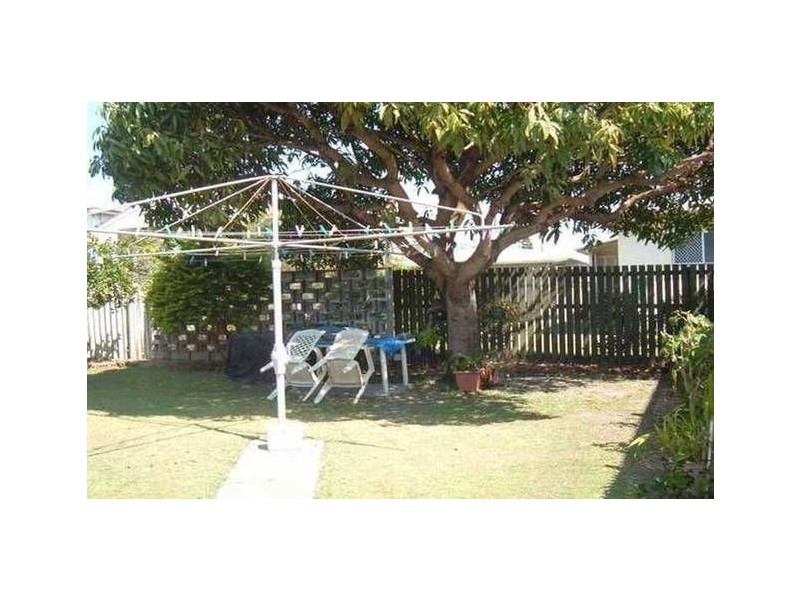 45 Griffith Road, Scarborough QLD 4020