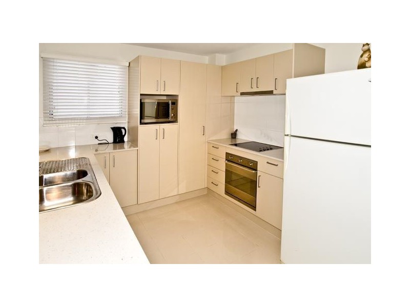 13/5 Lilla Street, Woody Point QLD 4019