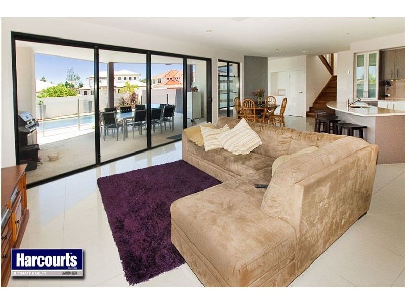 17 Freya Court, Newport QLD 4020