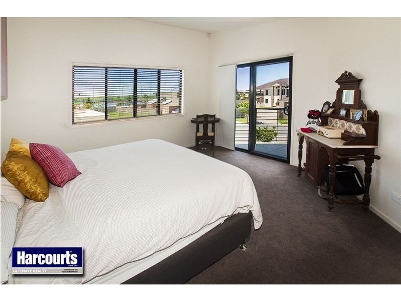 17 Freya Court, Newport QLD 4020
