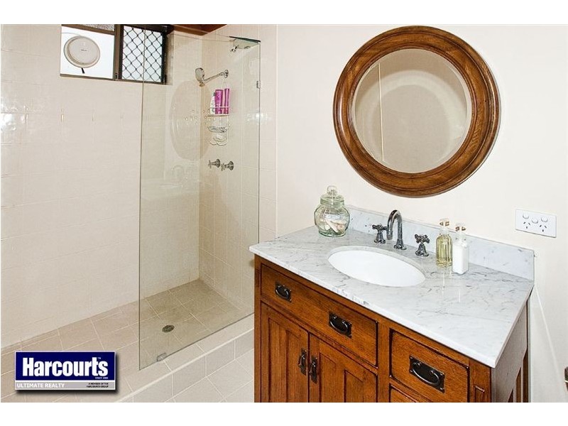 7 Third Avenue, Scarborough QLD 4020