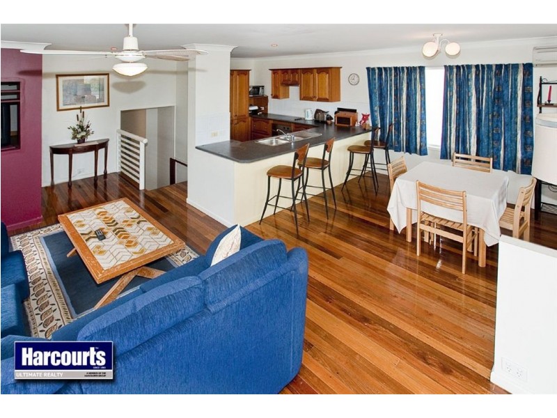 65 Seaville Avenue, Scarborough QLD 4020