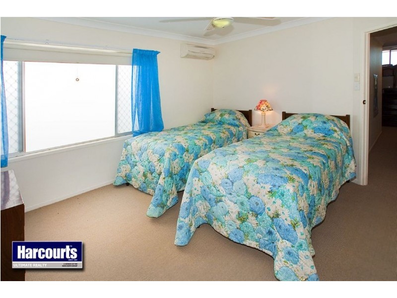 65 Seaville Avenue, Scarborough QLD 4020