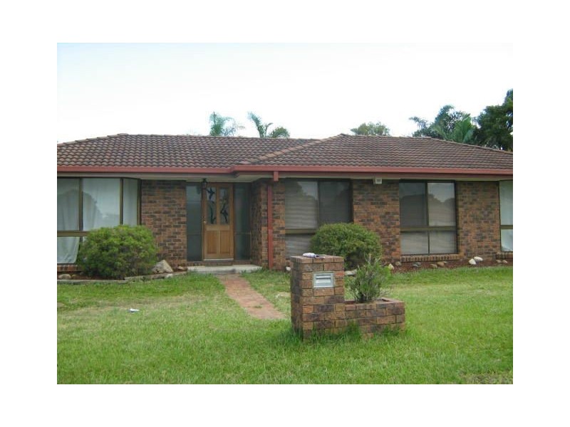 1 Hampshire Court, Kippa-ring QLD 4021