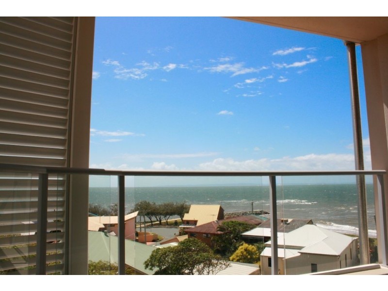 27/146 Prince Edward Parade, Scarborough QLD 4020