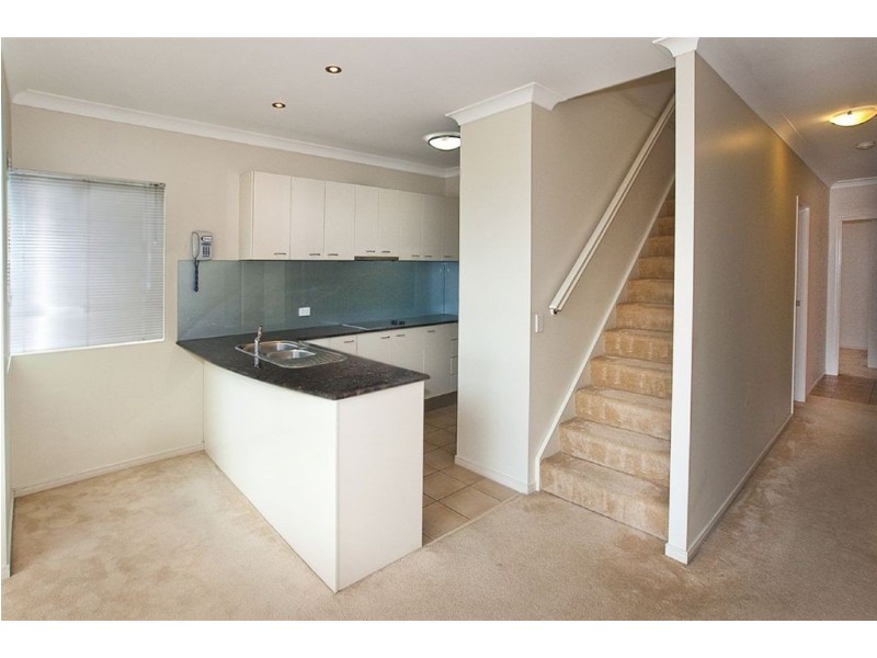 6/55 Landsborough Avenue, Scarborough QLD 4020