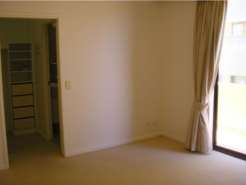 6/81 Marine Parade, Redcliffe QLD 4020