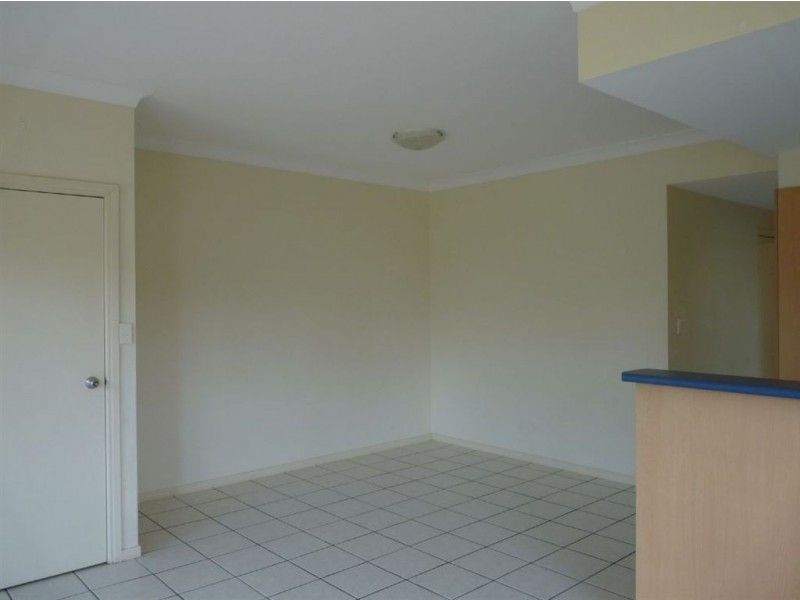 3 2-4 Henry Street, Redcliffe QLD 4020