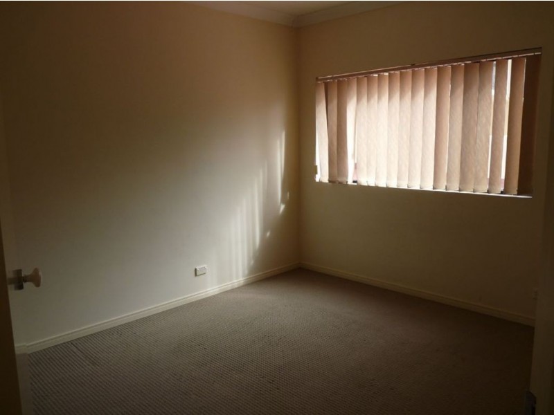 3 2-4 Henry Street, Redcliffe QLD 4020