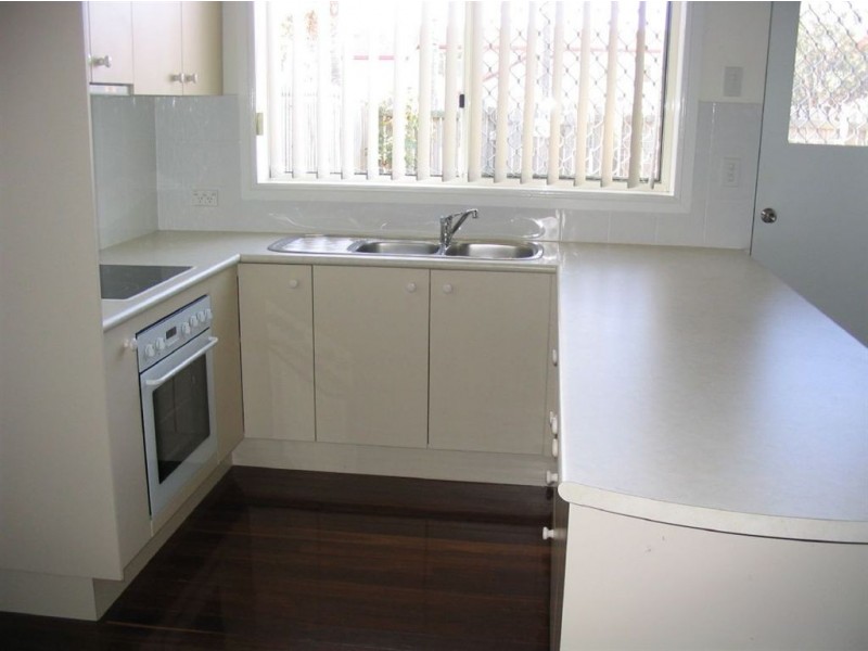 2/28 Mein Street, Scarborough QLD 4020