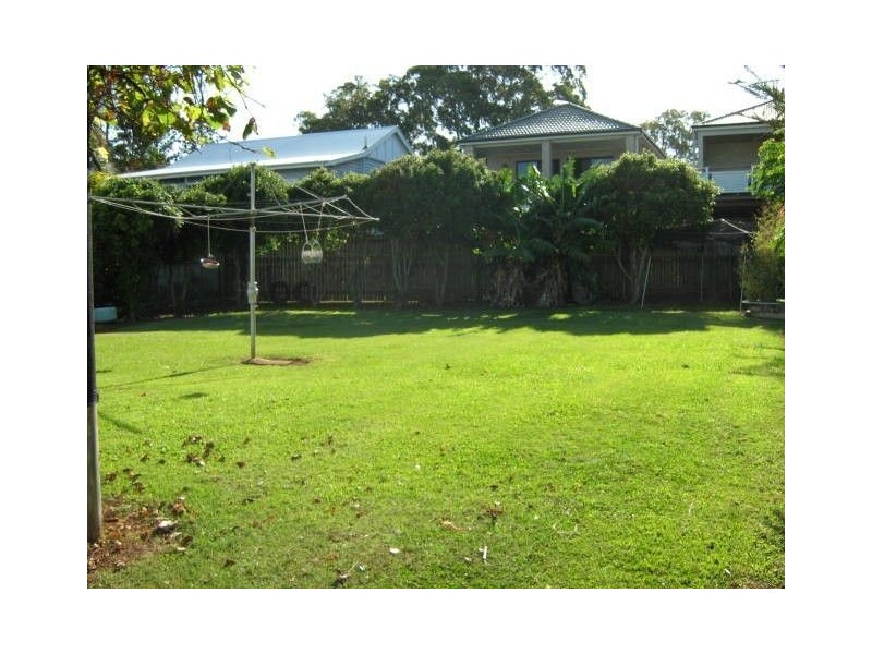 2/83 Flinders Parade, Scarborough QLD 4020