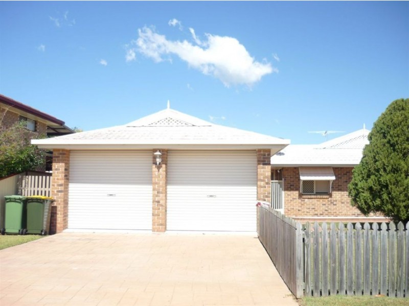 100 Cambridge Street, Rothwell QLD 4022